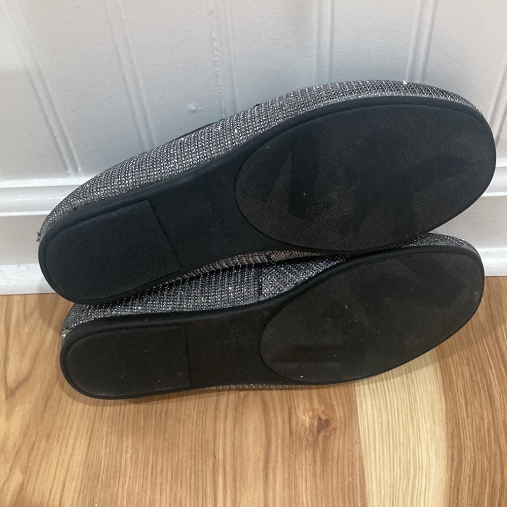 Women’s Michael Kors flats - Picture 4 of 4